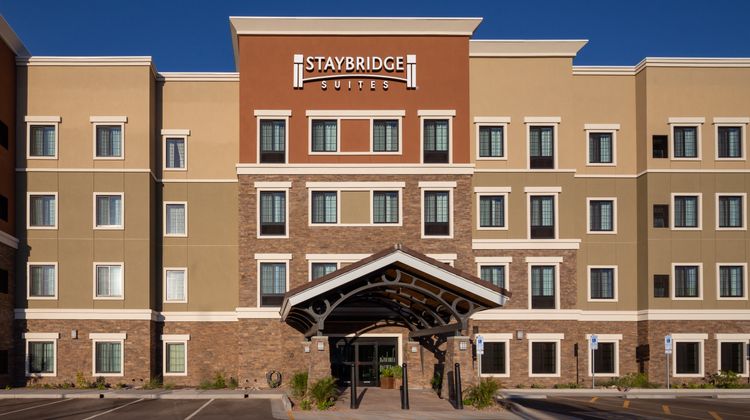 Staybridge Suites Phoenix-Biltmore Exterior