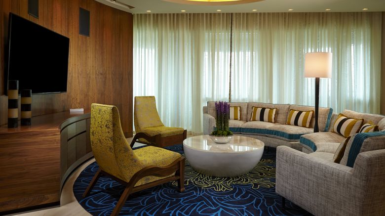 <b>Seminole Hard Rock Hotel & Casino Suite</b>. Images powered by <a href="https://www.leonardoworldwide.com/" title="Leonardo Worldwide" target="_blank">Leonardo</a>.