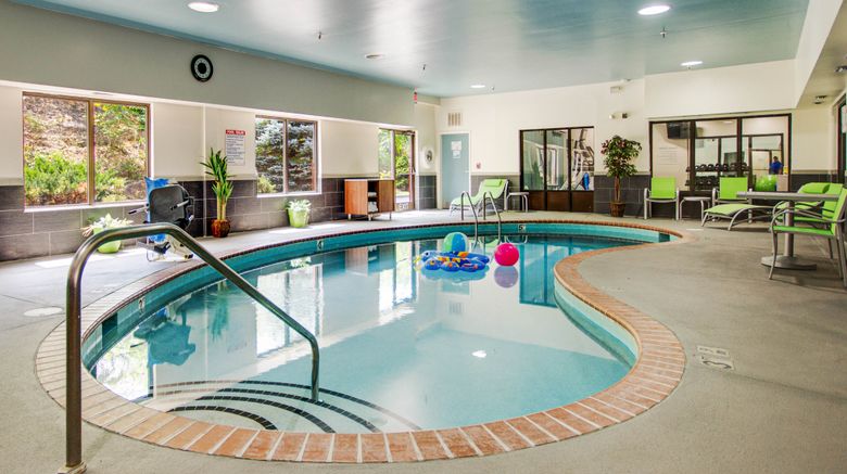 <b>Holiday Inn Express Pool</b>. Images powered by <a href="https://www.leonardoworldwide.com/" title="Leonardo Worldwide" target="_blank">Leonardo</a>.