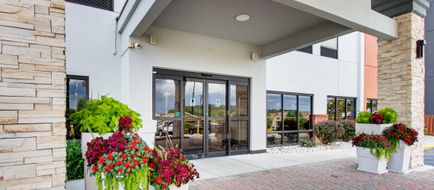 Holiday Inn Express Exterior