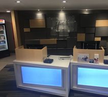Holiday Inn Express Lobby