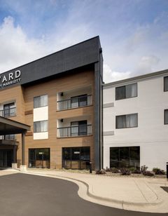 Courtyard Grand Rapids Airport