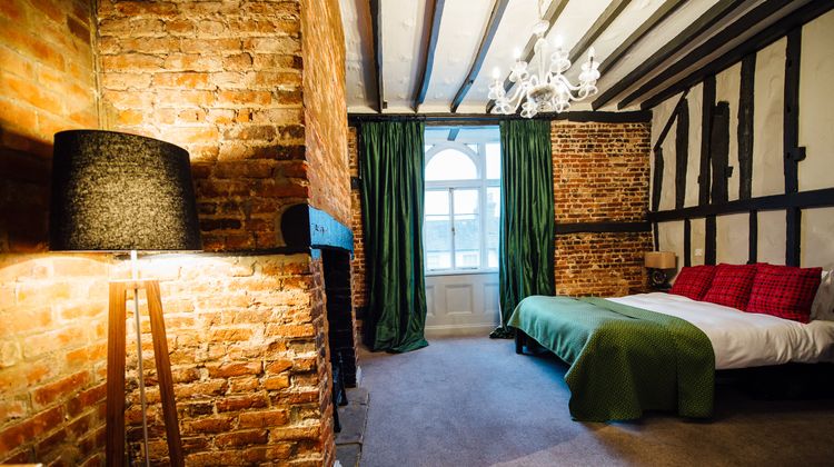 The Olde Kings Arms Suite