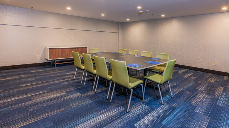 <b>Holiday Inn Express Meeting</b>. Images powered by <a href="https://www.leonardoworldwide.com/" title="Leonardo Worldwide" target="_blank">Leonardo</a>.