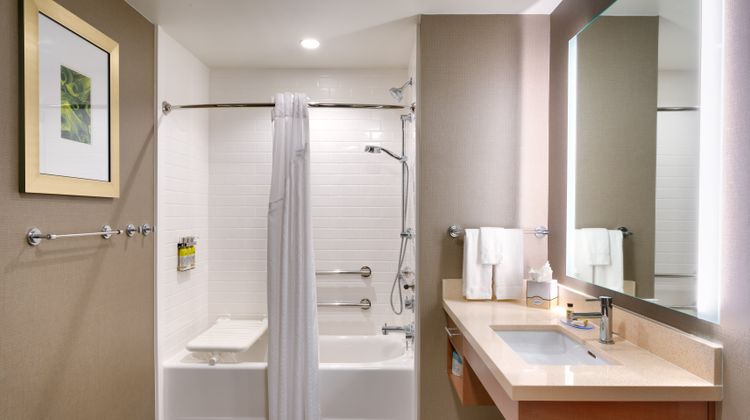 Staybridge Suites I-75 Room