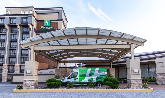 Holiday Inn St. Louis Airport West Exterior