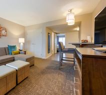 Staybridge Suites Royale Parc Room