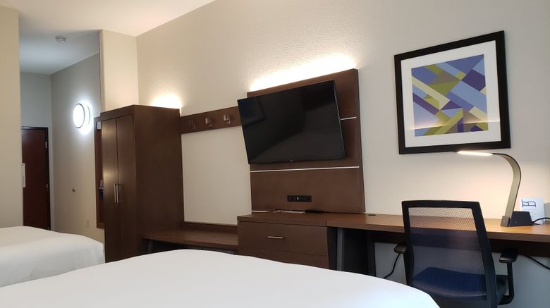 <b>Holiday Inn Express Room</b>. Images powered by <a href="https://www.leonardoworldwide.com/" title="Leonardo Worldwide" target="_blank">Leonardo</a>.