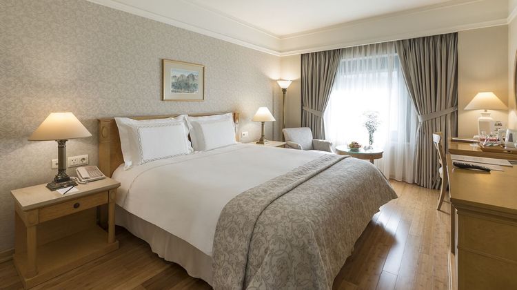 Zorlu Grand Hotel Room