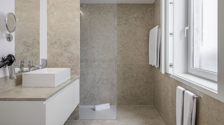 Tandem Palacio Alfama Suites Room