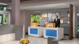 Holiday Inn Express/Stes North Brunswick Lobby