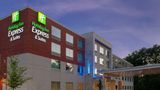 Holiday Inn Express/Stes North Brunswick Exterior