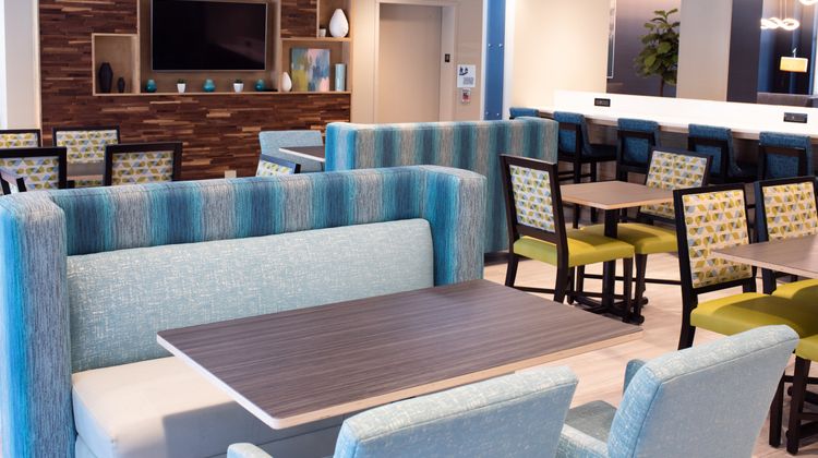 Holiday Inn Express Hotel & Suites Restaurant
