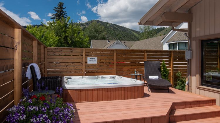 Tamarack Lodge Recreation