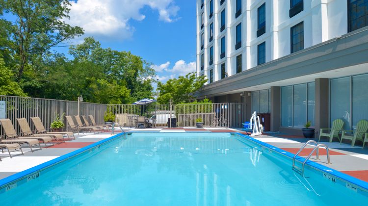 Holiday Inn Express Towson Pool