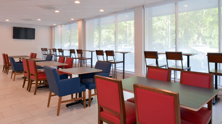 Holiday Inn Express Towson Restaurant