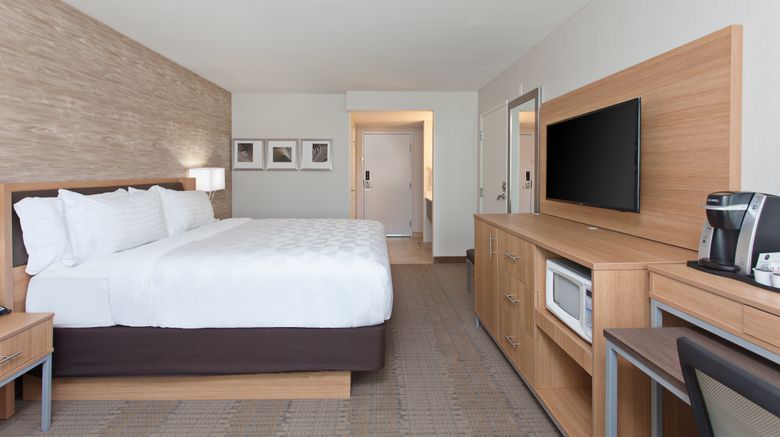 <b>Holiday Inn Palmdale Room</b>. Images powered by <a href="https://www.leonardoworldwide.com/" title="Leonardo Worldwide" target="_blank">Leonardo</a>.