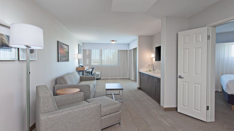 <b>Holiday Inn Palmdale Suite</b>. Images powered by <a href="https://www.leonardoworldwide.com/" title="Leonardo Worldwide" target="_blank">Leonardo</a>.