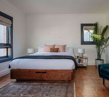 Gold Diggers Hotel Room