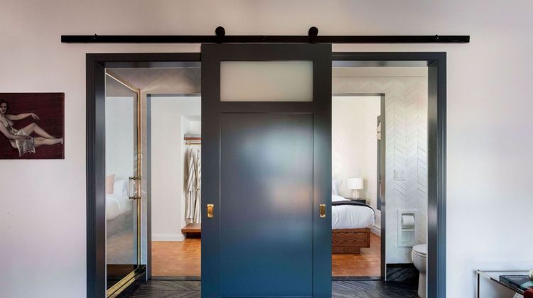 Gold Diggers Hotel Room