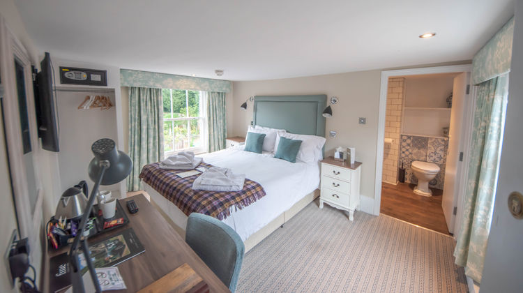 Norfolk Arms Hotel Room