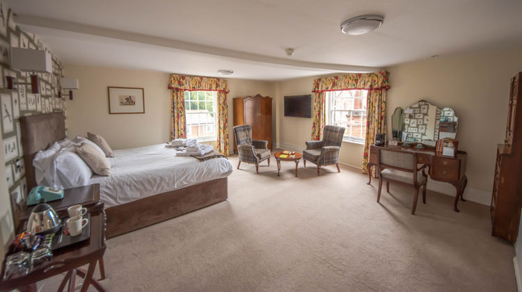 Norfolk Arms Hotel Room