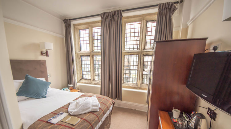 Norfolk Arms Hotel Room