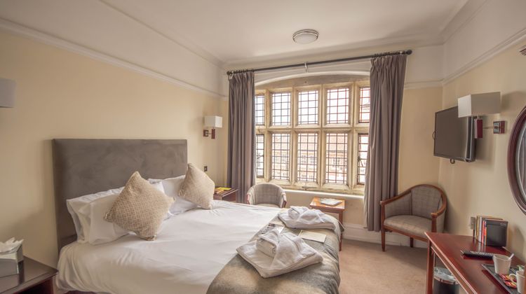 Norfolk Arms Hotel Room