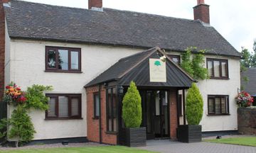 Oak Farm Hotel