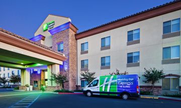 Holiday Inn Express Hotel & Suites Clovi