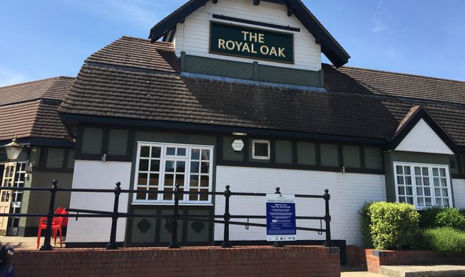 Royal Oak Hotel Bromborough Exterior