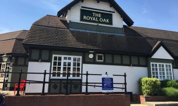 Royal Oak Hotel Bromborough