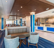 Holiday Inn Express/Suites Moreno Valley Lobby