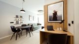 Wilde Aparthotels Checkpoint Charlie Room