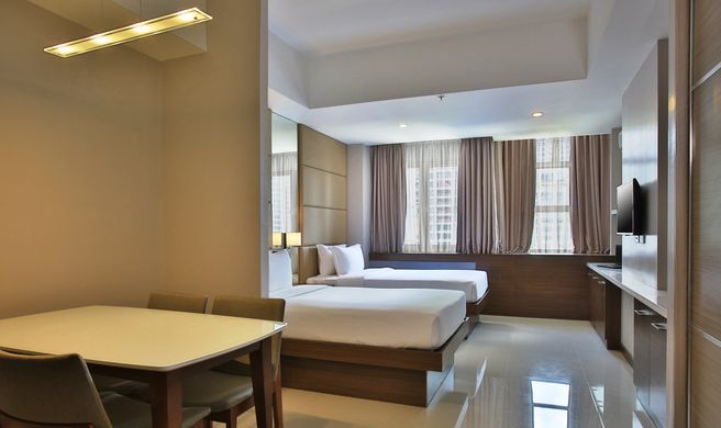 Valero Grand Suites Makati Exterior