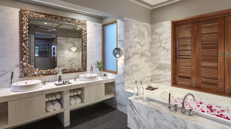 Vivanta by Taj-Coral Reef Suite