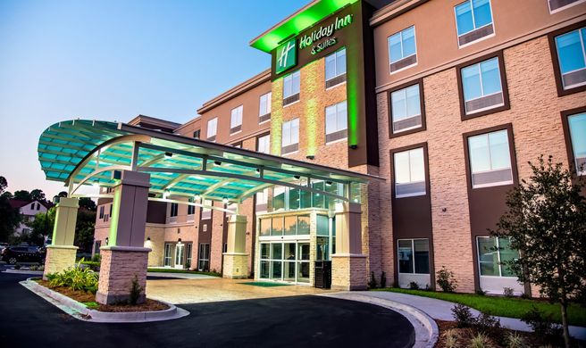 Holiday Inn Hotel & Suites Savannah Arpt Exterior