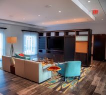 Holiday Inn Hotel & Suites Savannah Arpt Lobby
