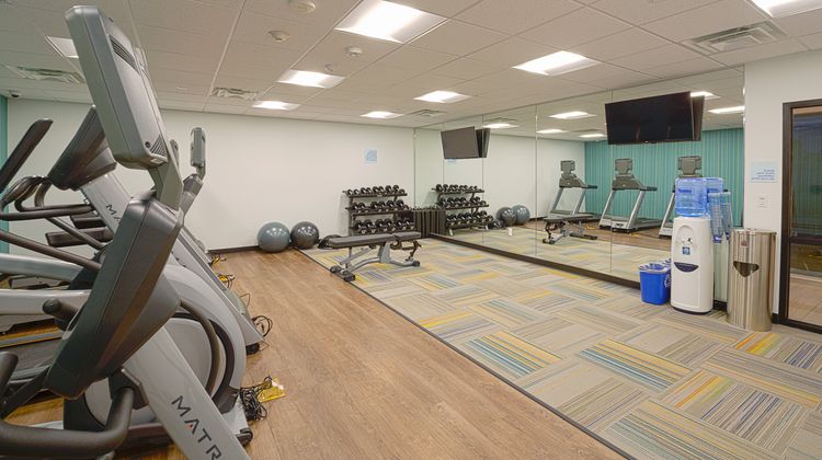 Holiday Inn Express & Suites Wentzville Health Club
