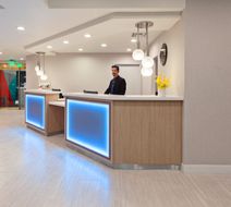 Holiday Inn Express Hotel & Suites Lobby