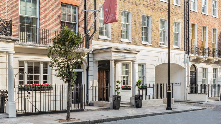 The Prince Akatoki London Exterior