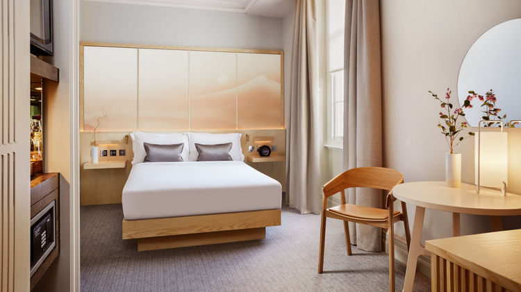 The Prince Akatoki London Room