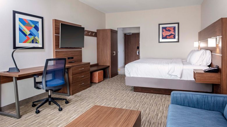<b>Holiday Inn Express & Suites Madison Room</b>. Images powered by <a href="https://www.leonardoworldwide.com/" title="Leonardo Worldwide" target="_blank">Leonardo</a>.