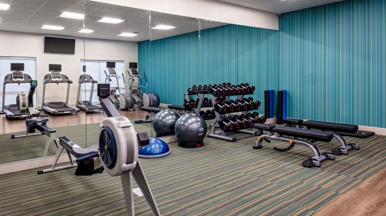 Holiday Inn Express & Suites Madison Health Club