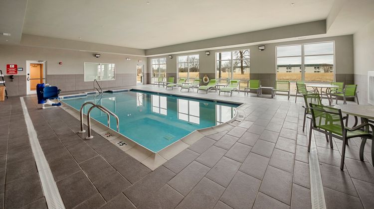 Holiday Inn Hotel & Suites Decatur Pool