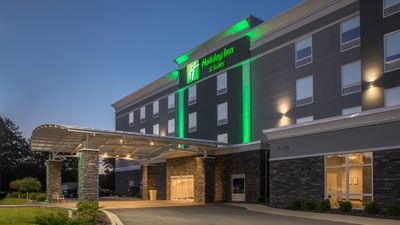 Holiday Inn Hotel & Suites Decatur