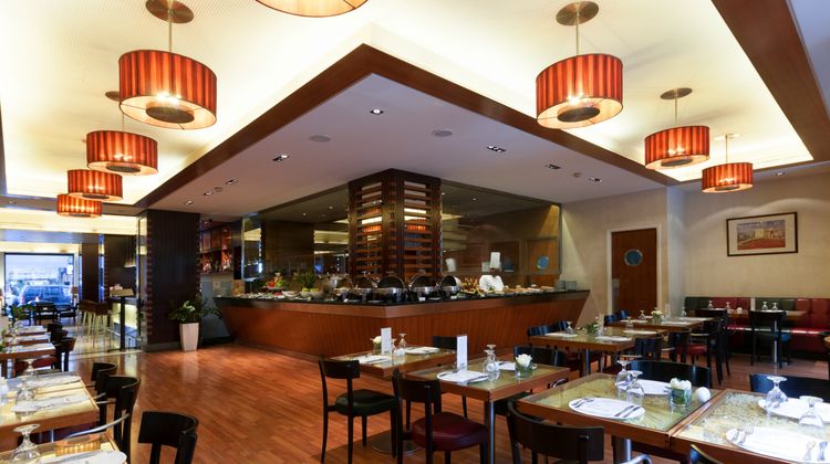 Le Commodore Hotel Restaurant