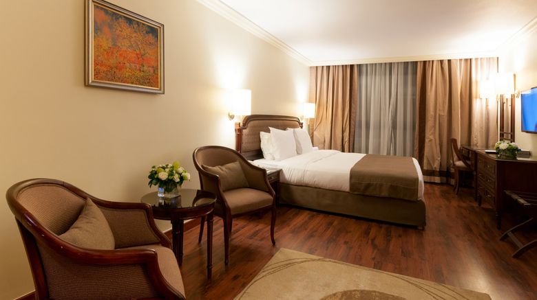 <b>Le Commodore Hotel Room</b>. Images powered by <a href="https://www.leonardoworldwide.com/" title="Leonardo Worldwide" target="_blank">Leonardo</a>.