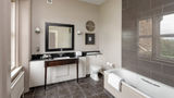 <b>Hartsfield Manor Suite</b>. Images powered by <a href="https://www.leonardoworldwide.com/" title="Leonardo Worldwide" target="_blank">Leonardo</a>.