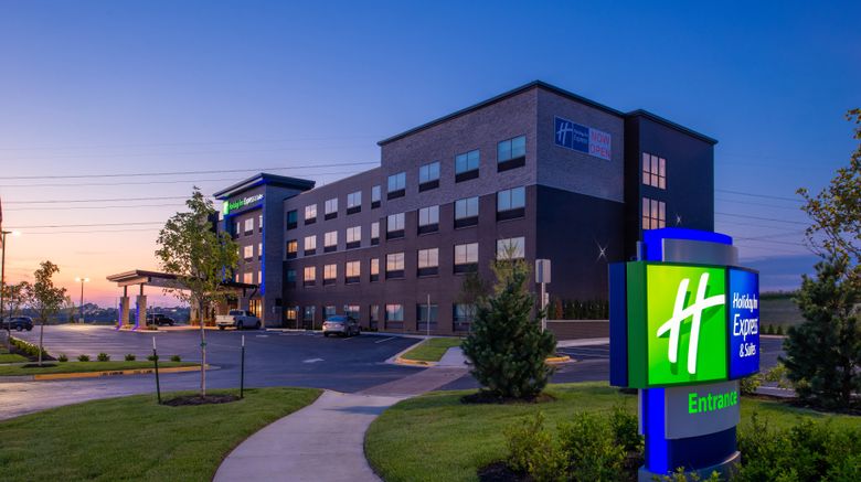 <b>Holiday Inn Express & Suites Olathe West Exterior</b>. Images powered by <a href="https://www.leonardoworldwide.com/" title="Leonardo Worldwide" target="_blank">Leonardo</a>.